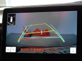 バックガイドモニターを装備しています、車庫入れもラクラクです。