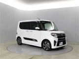 車両価格は、点検・整備費用を含みます。また、ナンバー取得登録・車庫証明の手続きに必要な手数料以外、余分な手数料はいただきません。※税金・法定費用・自賠責保険・リサイクル預託金は別途必要です。