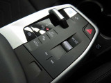 Bモードを選択すればブレーキ回生動作によりアクセルOFF時の減速効果がより強く得られます