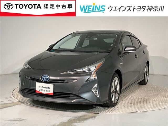 トヨタ プリウス 