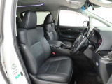 長時間の運転でも疲れにくいシートです。