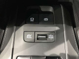 シフト連動パーキングブレーキ&オートブレーキホールド機能付きで運転が快適に&hellip;♪