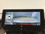 いまや必須装備「ナビゲーション」搭載!知らない場所にスイスイッとドライブ。もう、これなしではハンドルを握れませんね!でも運転中の操作は危険ですのでご注意ですね☆