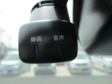☆ドラレコ☆いま、人気のカー用品といえば「ドライブレコーダー」です。愛車に取り付けることで映像と音声を記録してくれるドライブレコーダーは、事故の際に確かな証拠能力を発揮してくれます。