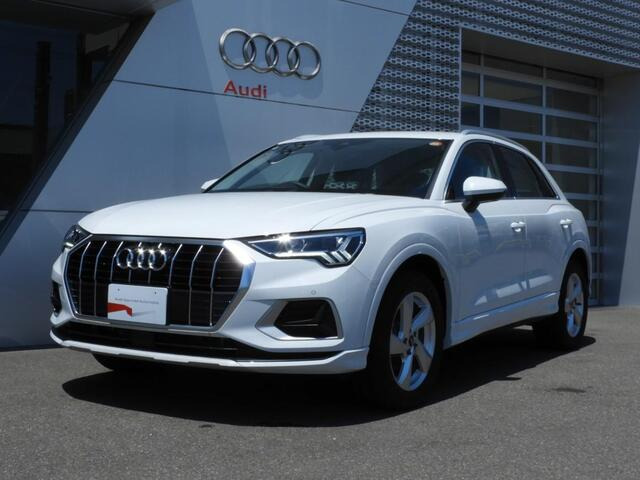 Q3 35 TFSI アドバンスド
