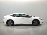 広々とした車内空間に優れた燃費性能。更にデザインも上質で人気のお車です!