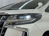 【LEDヘッドランプ】暗い夜間の運転、よく見えなくて怖い思いをしたことはありませんか?ばっちり明るいLEDライトなら夜間視認性◎♪悪天候や街灯が少ない道でも安心です!
