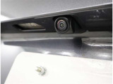 バックガイドモニターで、後方を確認しながら安心して駐車することができます。運転初心者も熟練者も必須の機能ですよ!