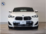 ☆BMWの代名詞とも言える【キドニーグリル】一目見ただけでBMW車であると認識できる確固たるアイコンとして存在感を放ちます☆