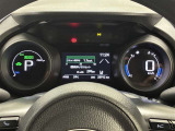 一目で今出ている速度が分かるデジタルメーターを採用しており、うっかりのスピード超過も減りますよ