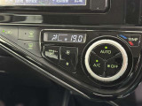 オートエアコンで快適な室内です。