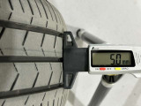 夏タイヤの残り溝は5.0mmです。スリップラインからは3.5mmとなっております。