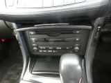 CD/MD/AM/FMオーディオを装備しています。