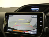 車庫入れや駐車で威力を発揮するのがバックモニター!ナビディスプレイに後ろの様子が映し出されるから安心です。