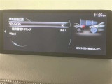 ディスプレイオーディオやカーナビは、現代のドライブにおいて欠かせない装備のひとつです。初めての場所でも迷いにくく、快適なルート案内で運転をサポートします。移動中のエンターテインメント性も高まります。
