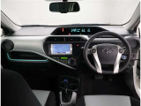 オシャレなインテリアで運転する気分も盛り上がりますよね^^
