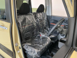 【運転席・助手席】内装ルームクリーニング済みです。しっかり綺麗にしていますので、是非、お確かめください。車に自信があるからこそ、是非一度ご来店頂き内外装も見てもらえると幸いです。
