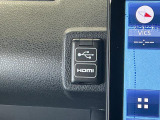 【USB接続端子&HDMI端子】オーディオとの連携でスマホやiPod等の音声を!HDMI接続ではスマホの画面をディスプレイにミラーリング!いつものコンテンツを車内でもお楽しみいただけます♪