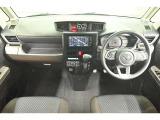 高いホールド性で運転姿勢が安定します。長距離ドライブでも疲れにくいのが魅力です。快適なドライビングライフをお送りください♪