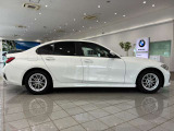 3シリーズセダン 320i 