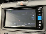 純正ナビを装備。タッチパネル式で使いやすく、お出かけもラクラクです。