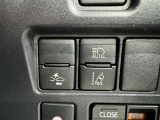 レーンディパーチャーアラートとは車線または走路からの逸脱の可能性を警告すると共に、車線または走路からの逸脱を避けるためのハンドル操作の一部を支援する機能です。詳細は販売店スタッフまでおたずねください。