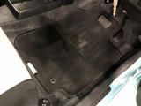 嬉しい純正フロアマット付き♪ 状態も良好です(^^♪