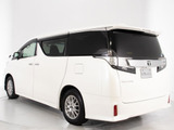★展示前点検実施★特殊な機材も用いて、全車点検を実施しております!