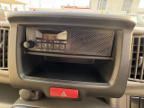 スピーカー一体型AM/FMラジオ 付いてます☆