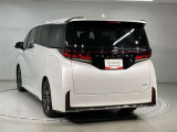 キャンピングカーをはじめ、ライフスタイルに刺激を与えるこだわりのカーライフ、アウトドア&times;クルマ遊びの新定番をご提案いたします。