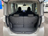 普段のお買い物や通勤、送迎等に十分な荷室スペースを確保しております。セカンドシートを倒すと、大きな荷物の積載も可能です♪