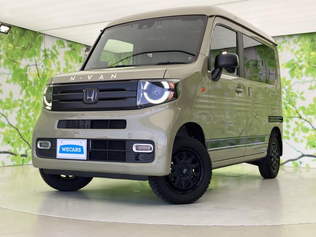 N-VAN +スタイル ファン ターボ  4WD 