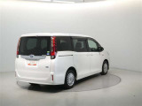 走りにこだわりながら収納力も持ち合わせたお車です。荷物を載せて軽快なドライブを楽しめますよ♪