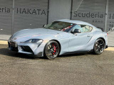 ボディーカラー・ボルカニックアッシュグレーメタリック・アルカンターラ本革コンビスポーツシート。