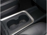 オシャレなインテリアで運転する気分も盛り上がりますよね^^