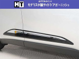 モデリスタ製サイドガーニッシュを装備しています。