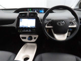 ぜひ展示車の運転席に座ってみてください。