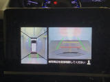 上から見下ろしたような視点で360度車の周囲を確認することができます!死角部分も確認しやすく、狭い場所での切り返しや駐車もスムーズに行えます♪