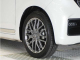 認定中古車では、厳しいHonda認定基準をクリアした厳選されたHonda認定中古車のみ、取り扱っております。「ご購入前の安心」「納車後の信頼」を車両と一緒に提供しております。