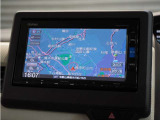 【ナビゲーション】起動までの速度と地図を検索する速度が最大の魅力。初めての道でも安心・快適なドライブをサポート出来ます。操作も簡単で、ストレスフリーなドライブを提供。