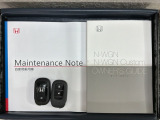 スマートキーは鍵をバッグに入れたままでもドアロックの開閉やエンジンのON・OFFができます。夜間や雨の日も鍵を探さなくて良いので便利です。