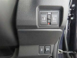 両側電動のスライドドアで楽々スムース!運転席からも開閉の操作もできます♪キーのスイッチひとつで自動開閉できる便利な機能もついてます♪