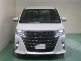 明度の高いLEDヘッドライトで、夜間の運転も安心です。