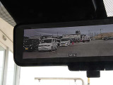 インテリジェントルームミラーです。クリアな後方視界で安全運転をサポートします。