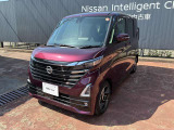 衝突軽減ブレーキ、踏み間違い防止アシスト、車線はみ出し防止・警報など、安全装置もバッチリです(・&omega;・)!夜道や雪道も安心なフォグランプ付き☆彡 ボディカラーは完熟カシスです★