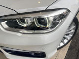 ●LEDヘッドライト:夜間走行時も良好な視界を確保し安心して運転できる高輝度LEDヘッドライトを装備!点灯速度が早く、消費電力も抑えられています。