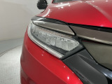 LEDヘッドライトは、点灯の瞬間から最大光量を発揮し、突然暗くなるトンネルなどでの安定感を高めます。
