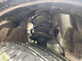 お車を安心してお乗りいただく為には、足回りの定期点検が欠かせません。サービスサポート(有償保証)では無料点検もご提供しており、安心のカーライフをお過ごしいただけるサポート体制が整っています。