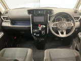 見通しのよいすっきりとした視界で、誰でも運転しやすいです。運転のしやすさは疲れにくさにも繋がりますよ♪