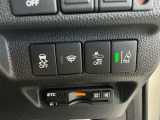 ホンダが推し進める総合先進安全装備のセンシング搭載! 衝突や斜線はみだしなどの危険が予測される時、センサーが警告。ヒューマンエラーを高度先進技術が補完してくれます。